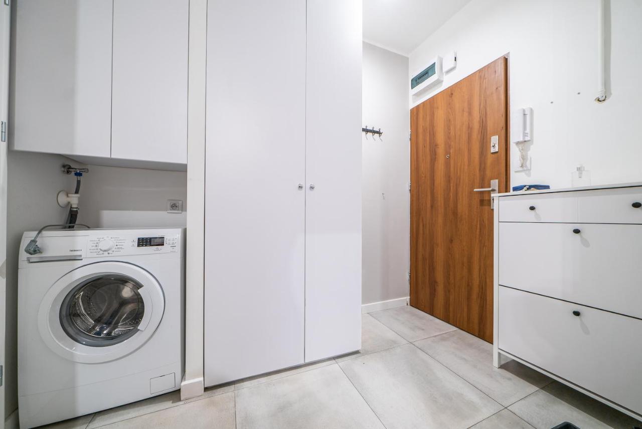 Premium Apartament Podchorazych Apartamento Varsovia Exterior foto